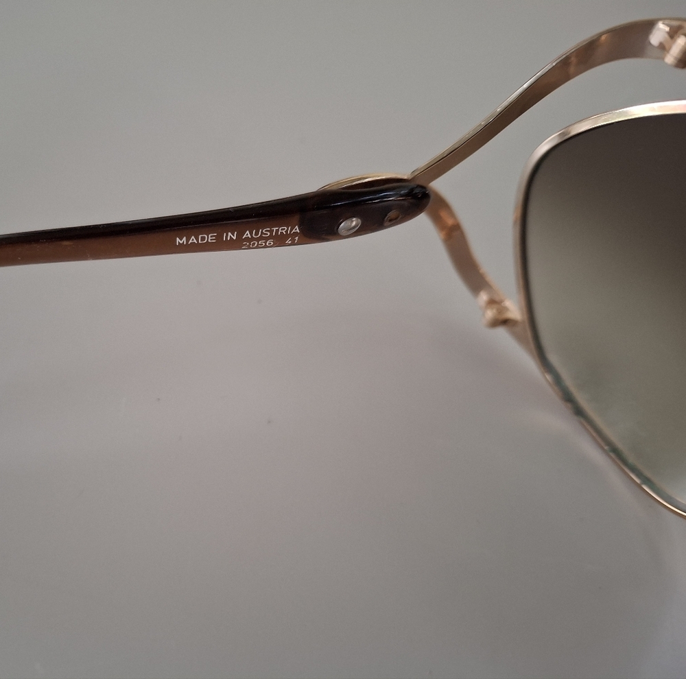 Christian Dior Elegant Gold Vintage Sunglasses - Picture 4 of 14
